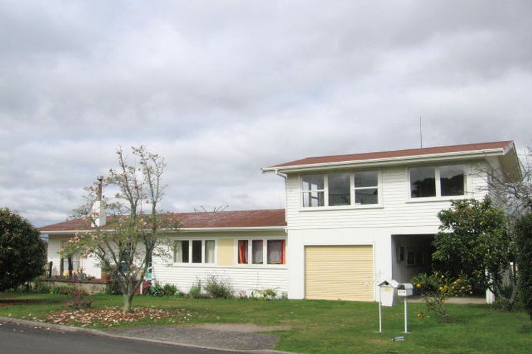 Photo of property in 23 Karaka Road, Otumoetai, Tauranga, 3110
