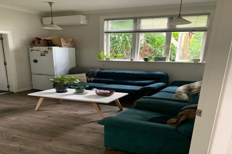 Photo of property in 20 Glasgow Street, Kelburn, Wellington, 6012