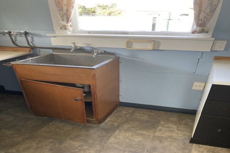 Photo of property in 6 Hurworth Place, College Estate, Whanganui, 4500