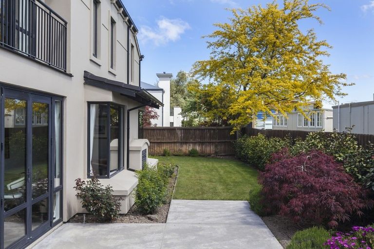 Photo of property in 42a Chateau Drive, Burnside, Christchurch, 8053