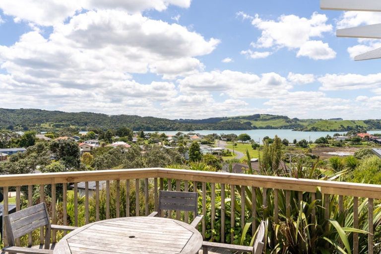 Photo of property in 37 Long Street, Raglan, 3225