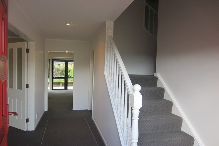 Photo of property in 99 Woodman Drive, Tawa, Wellington, 5028