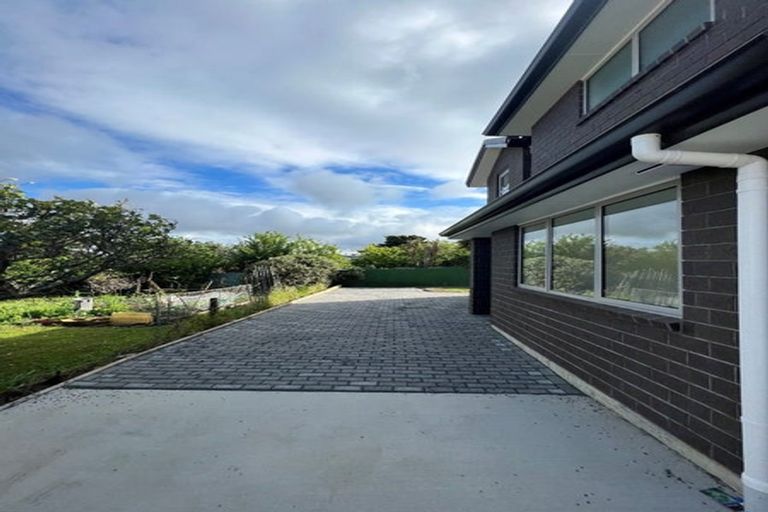 Photo of property in 47c Lynwood Road, New Lynn, Auckland, 0600