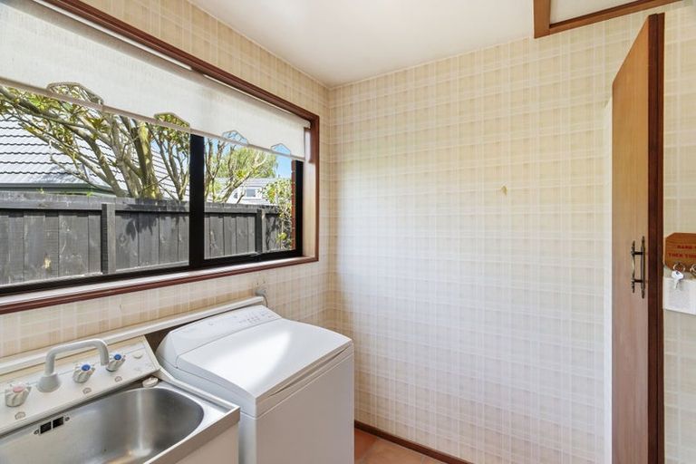 Photo of property in 12 Swithland Place, Avonhead, Christchurch, 8042