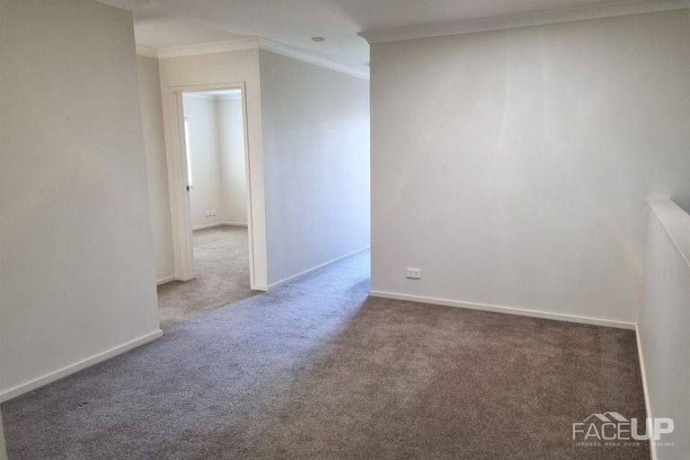 Photo of property in 10 Toheroa Street, Hobsonville, Auckland, 0616