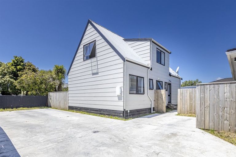 Photo of property in 2a Moray Place, Highbury, Palmerston North, 4412