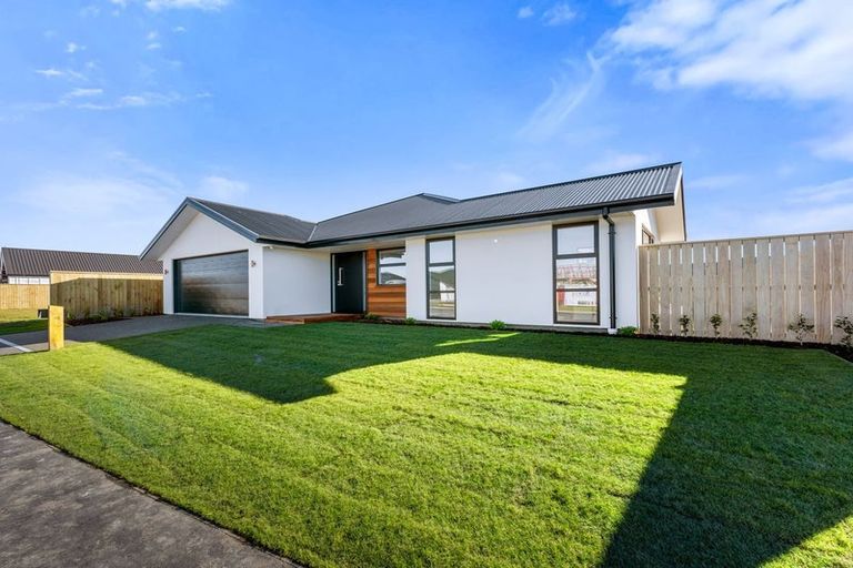 Photo of property in 50 Falcons View Drive, Rolleston, 7615