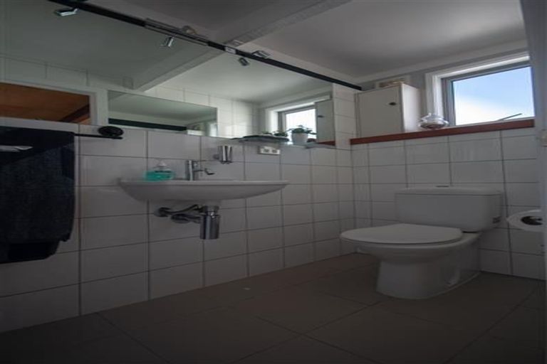 Photo of property in 4/63 Lake Road, Devonport, Auckland, 0624