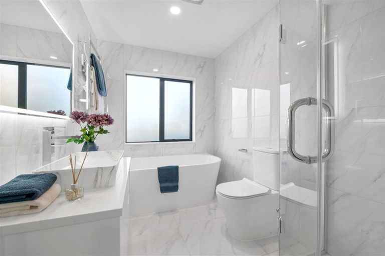 Photo of property in 8 Aklander Rise, Flat Bush, Auckland, 2019