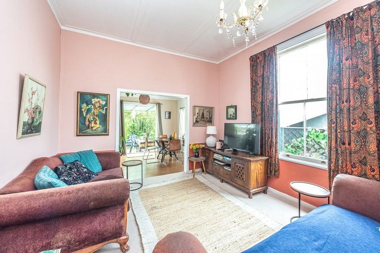 Photo of property in 25 Mason Terrace, Gonville, Whanganui, 4501