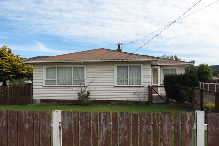 Photo of property in 15 Frederick Street, Wainuiomata, Lower Hutt, 5014