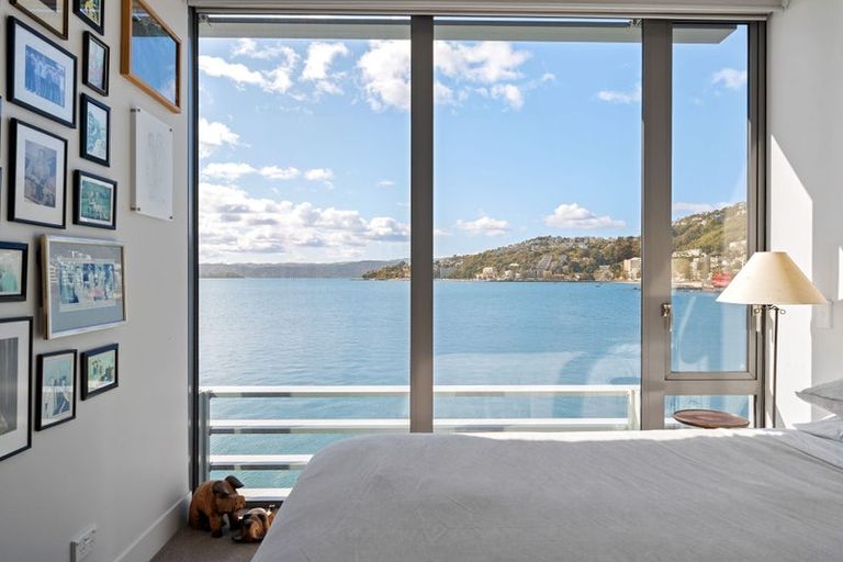 Photo of property in Clyde Quay Wharf, 1a/7 Clyde Quay Wharf, Te Aro, Wellington, 6011