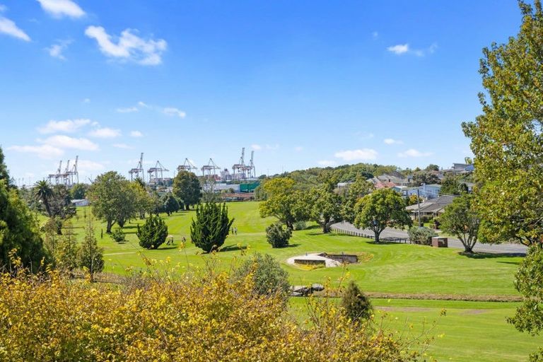 Photo of property in 17 Landscape Road, Otumoetai, Tauranga, 3110