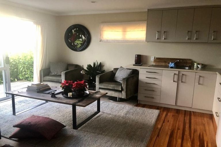 Photo of property in 3/2 Chilton Place, Howick, Auckland, 2014