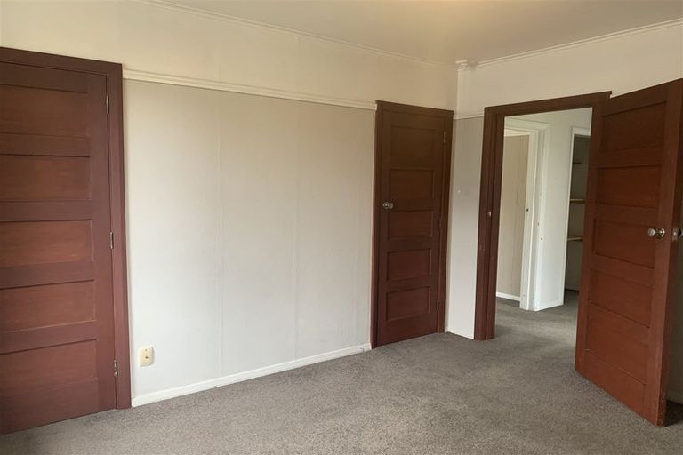 Photo of property in 11 Evatt Street, Bryndwr, Christchurch, 8053