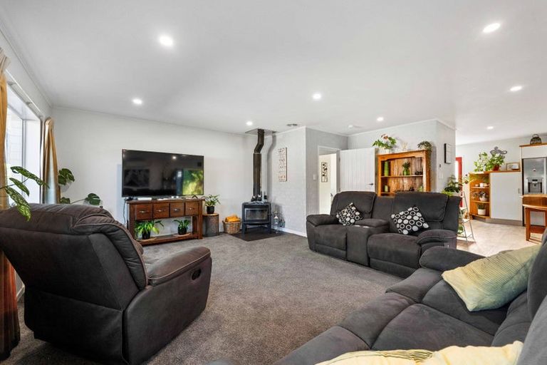 Photo of property in 20 Patterson Road, Hurworth, New Plymouth, 4371