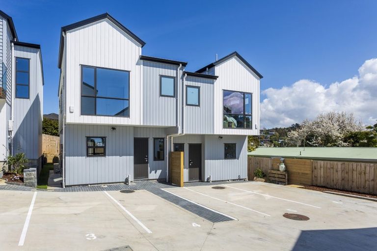Photo of property in 58b County Road, Torbay, Auckland, 0630