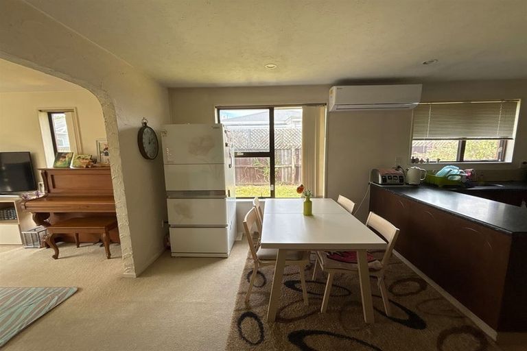 Photo of property in 20a Aorangi Road, Bryndwr, Christchurch, 8053