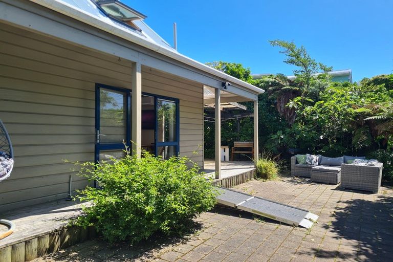 Photo of property in 16a Rua Road, Paraparaumu Beach, Paraparaumu, 5032