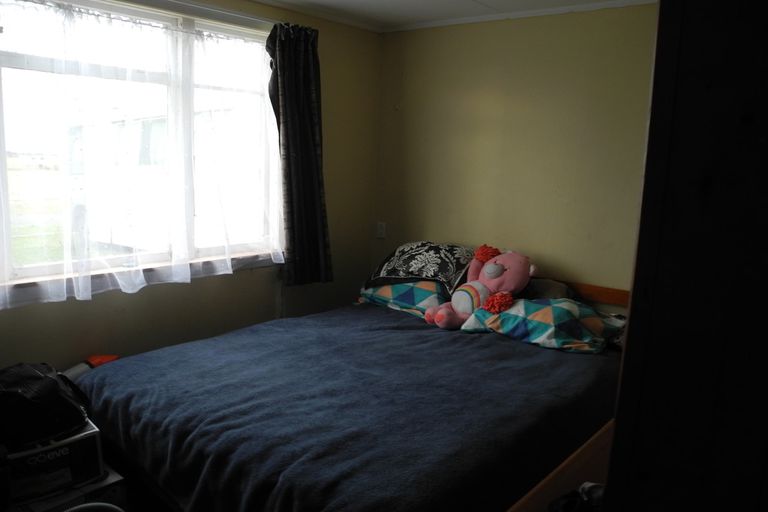 Photo of property in 12 James Street, Waimate, 7980