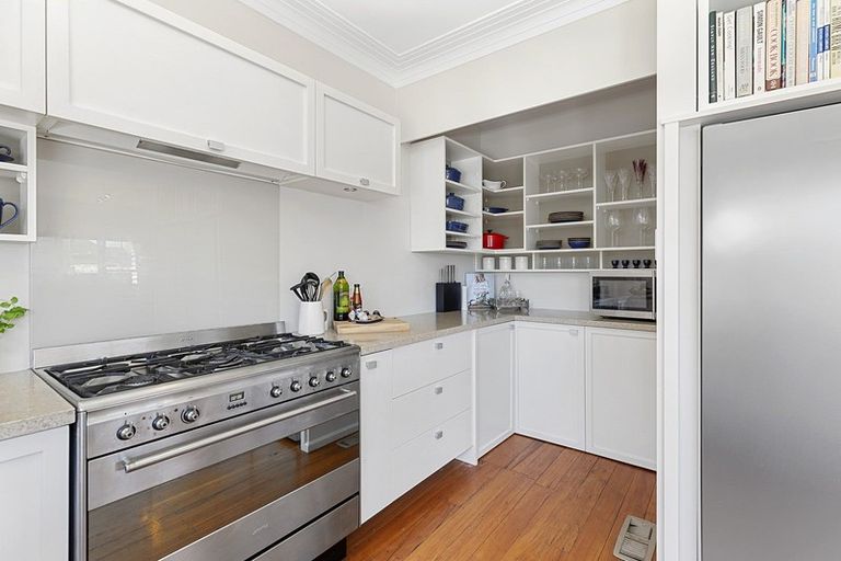 Photo of property in 57 Inglis Street, Seatoun, Wellington, 6022