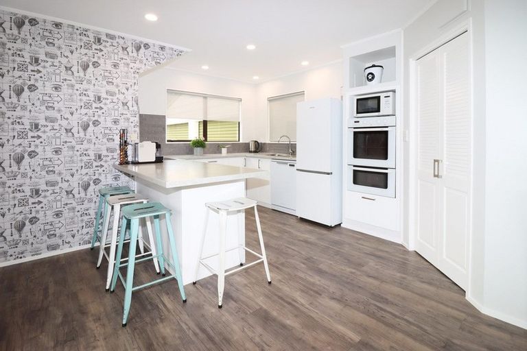 Photo of property in 10 Kereru Place, Masterton, 5810