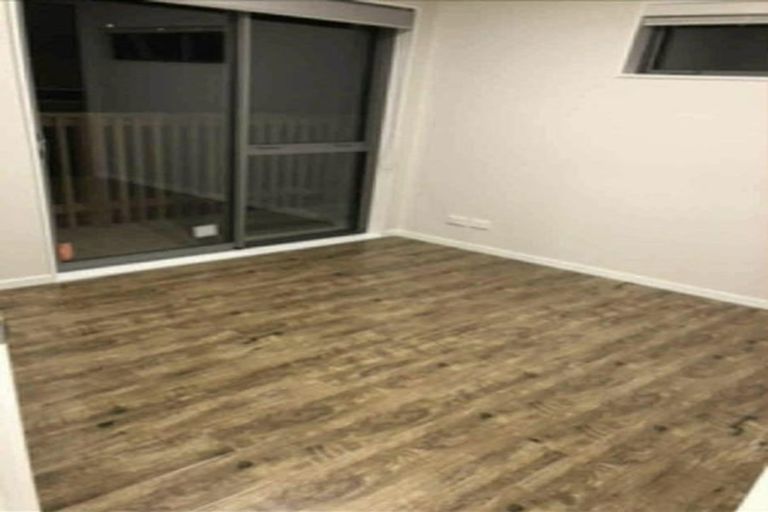 Photo of property in 48a Normanton Street, Glenfield, Auckland, 0629