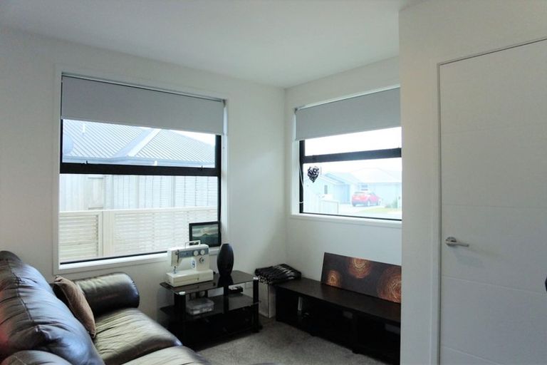 Photo of property in 54 Harding Drive, Papamoa Beach, Papamoa, 3118