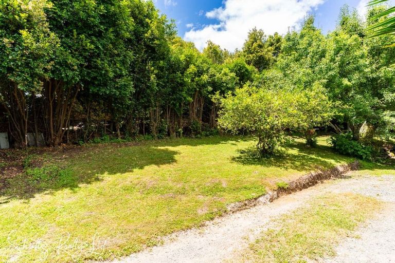 Photo of property in 249 Mountain Road, Maungaturoto, 0587