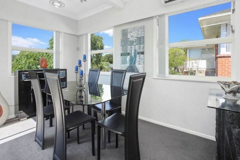 Photo of property in 7 Lawrence Crescent, Hillpark, Auckland, 2102