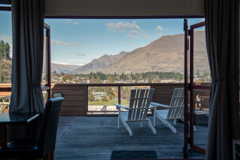 Photo of property in 8b Kiely Lane, Queenstown, 9300