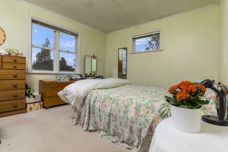 Photo of property in 11 Roband Avenue, Glenfield, Auckland, 0629