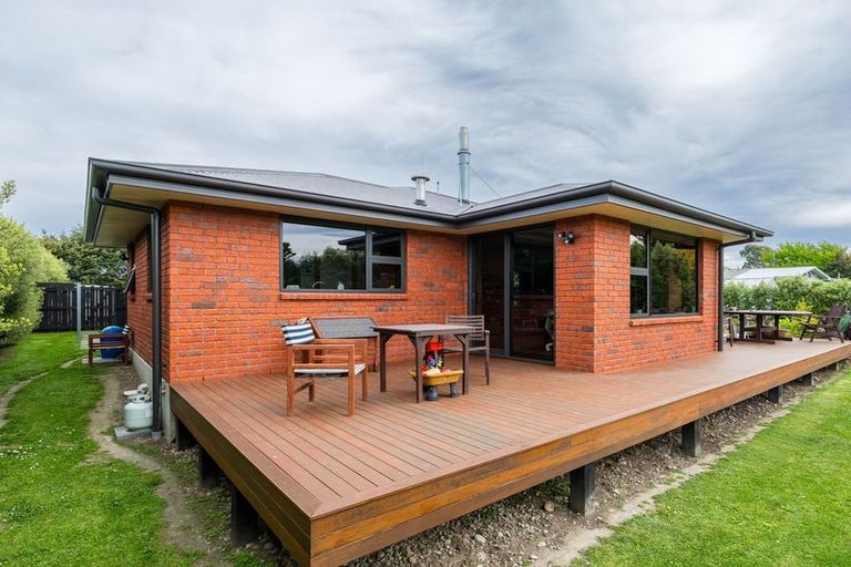 Photo of property in 18 Maclean Street, Glenavy, Waimate, 7980