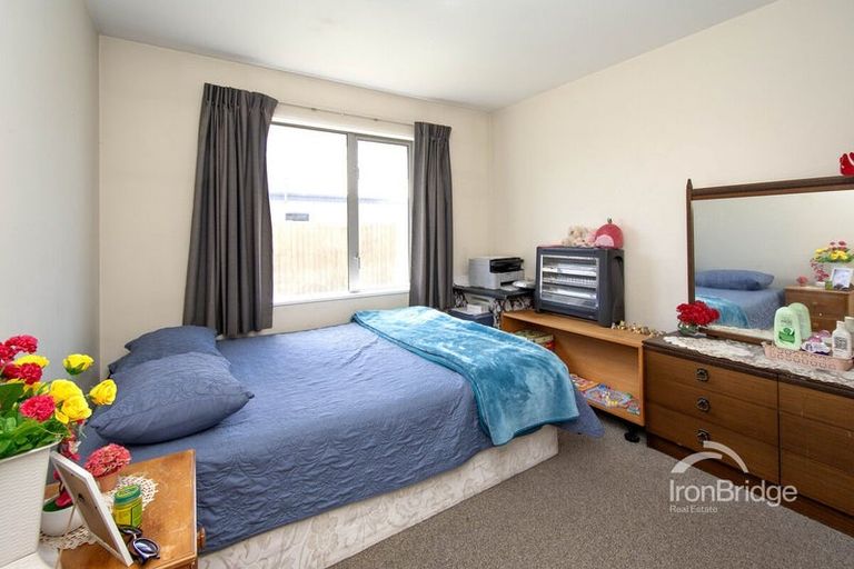 Photo of property in 12 Saint Adela Place, Woolston, Christchurch, 8062