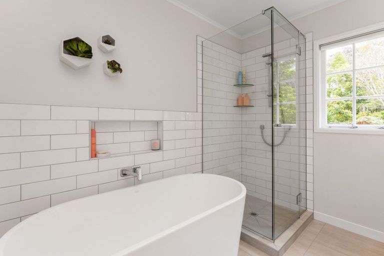 Photo of property in 50 Huia Street, Waikanae, 5036