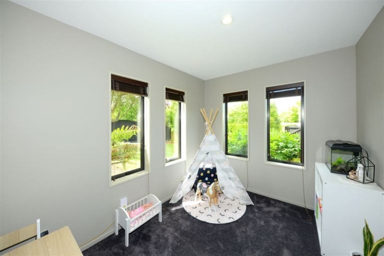 Photo of property in 19 Pewter Place, Northwood, Christchurch, 8051