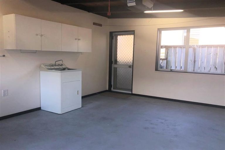 Photo of property in 1/13 Wesley Avenue, Frankleigh Park, New Plymouth, 4310