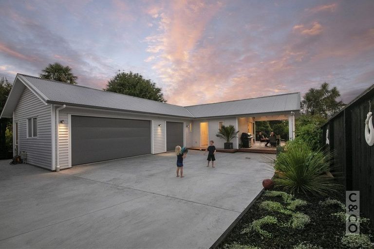 Photo of property in 32 Trigg Road, Huapai, Kumeu, 0810