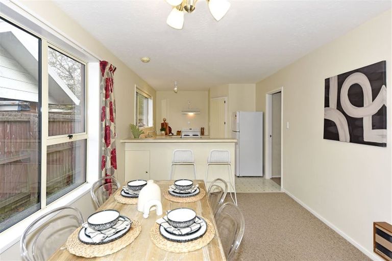 Photo of property in 2 Wynand Place, Sockburn, Christchurch, 8042