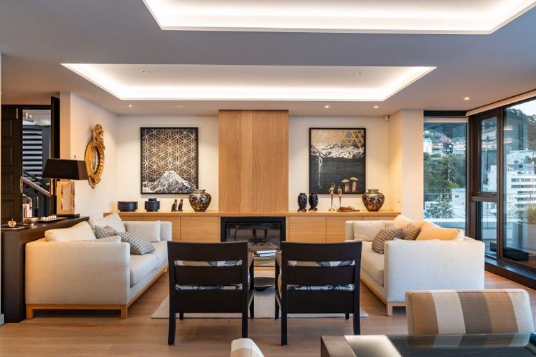 Photo of property in 2/308 Oriental Parade, Oriental Bay, Wellington, 6011