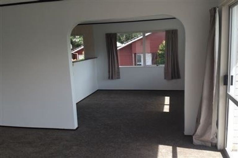 Photo of property in 2/139a Mokoia Road, Birkenhead, Auckland, 0626