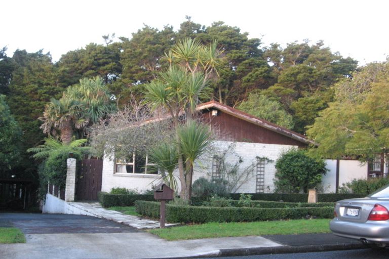 Photo of property in 3 Jill Place, Hillpark, Auckland, 2102