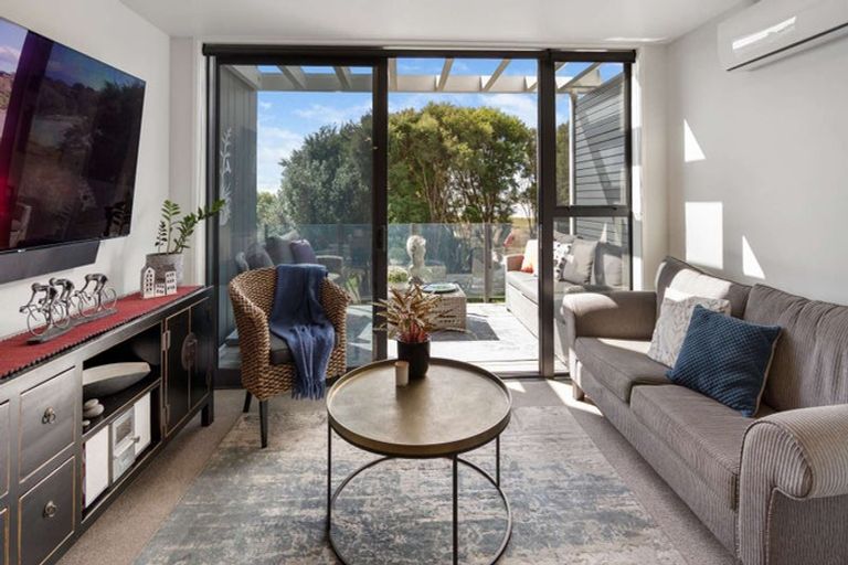 Photo of property in 4/29 Montgomery Road, Judea, Tauranga, 3110