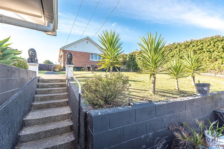 Photo of property in 180 Puriri Street, Castlecliff, Whanganui, 4501