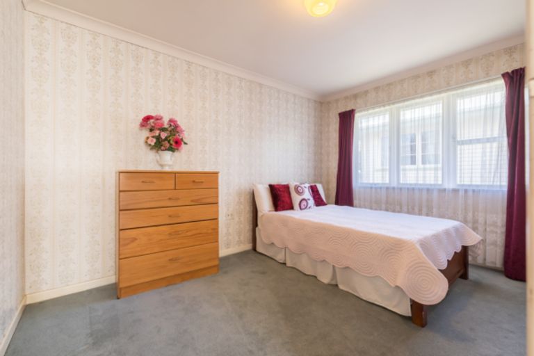 Photo of property in 188 White Swan Road, Mount Roskill, Auckland, 1041