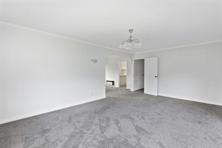 Photo of property in 27 Waddington Drive, Naenae, Lower Hutt, 5011