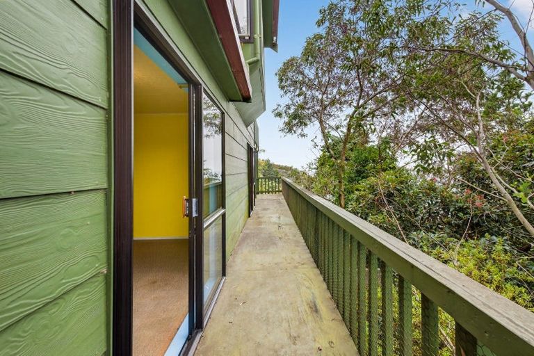 Photo of property in 128 Priestley Terrace, Bluff Hill, Napier, 4110