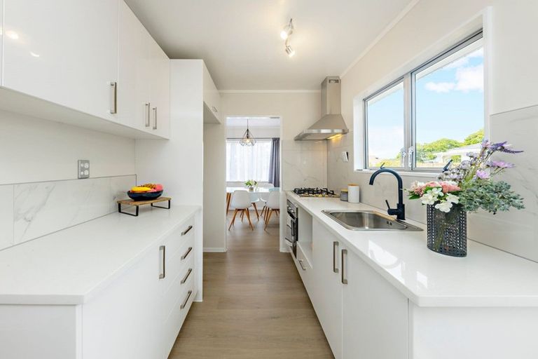 Photo of property in 4 Kepler Place, Clover Park, Auckland, 2019