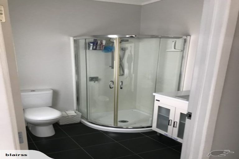 Photo of property in 76 Paynters Avenue, Strandon, New Plymouth, 4312