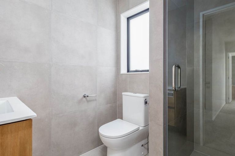 Photo of property in 21 Bei Road, Papakura, 2110